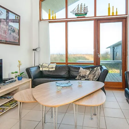 Three-bedroom In Ulfborg 27 * Thorsminde